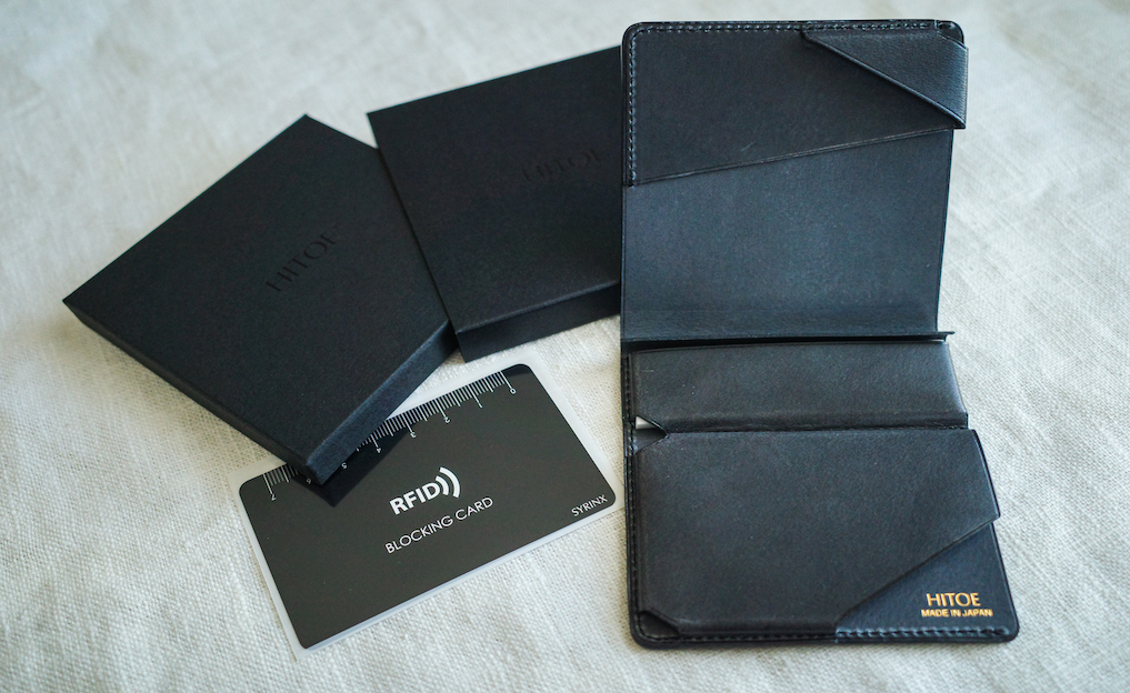 SYRINX『Hitoe Fold Less』レビュー。薄さ0.7cm財布のメリット・デメリット