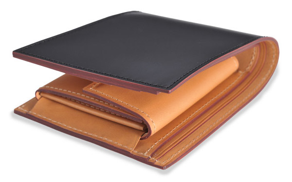 GANZOのコードバン財布はコバ処理・縫製も丁寧