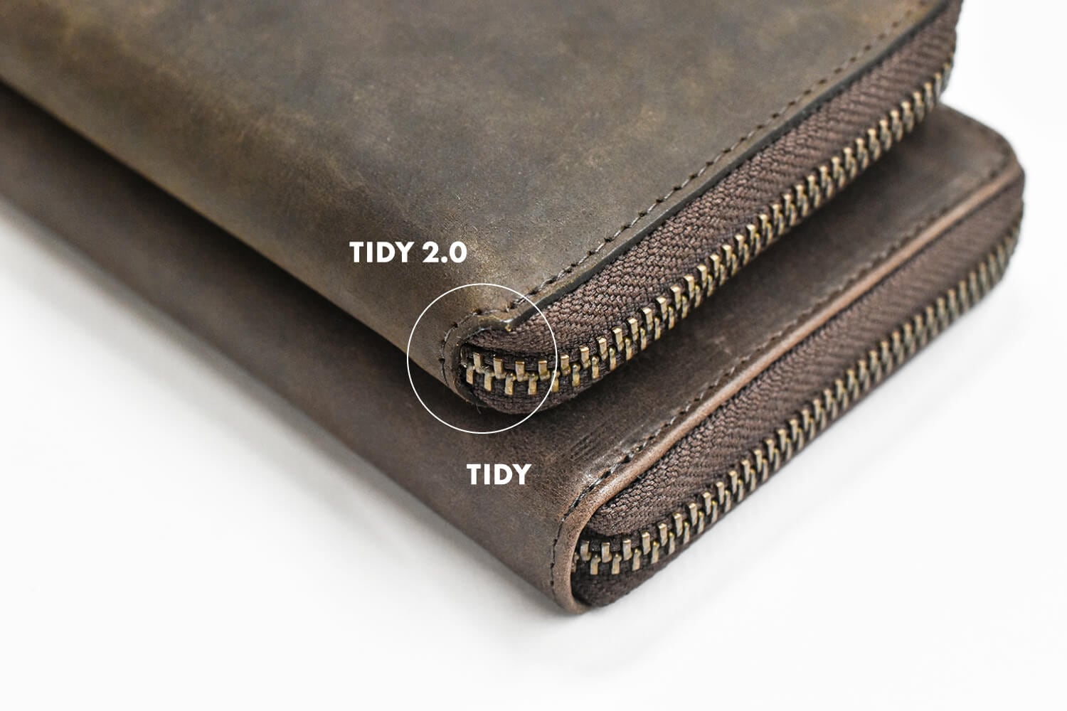 ハレルヤの小さい長財布『TIDY2』のファスナーには切り込みがある